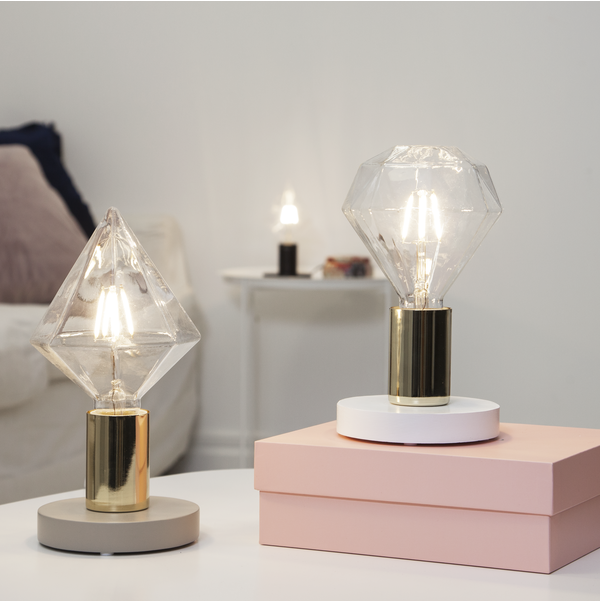 LED-Lampa E27 Clear